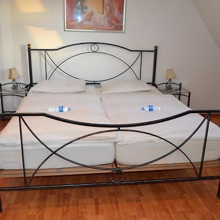 Koelnotel Hostel, Apart & Suite 객실 사진